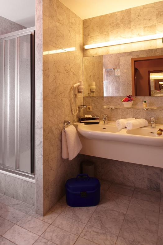 Hotel Drei Konige Schramberg Zewnętrze zdjęcie